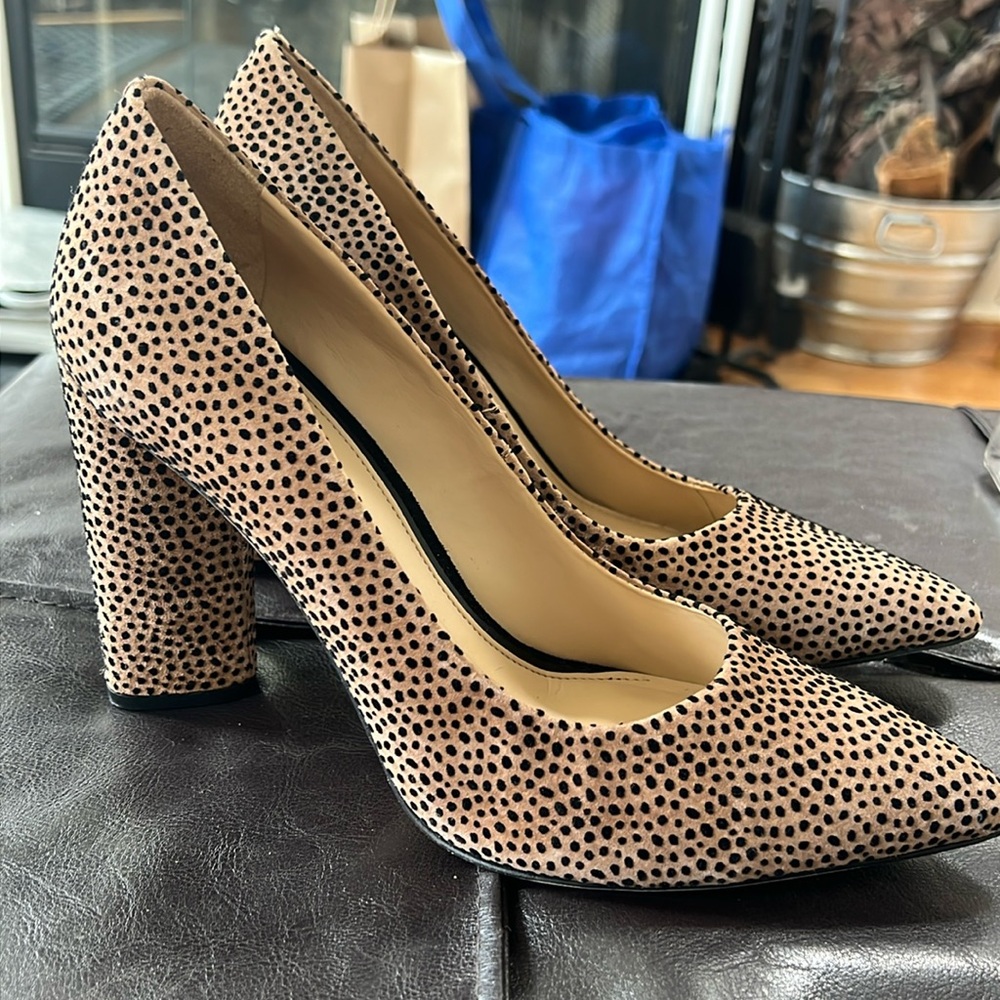 Gianni Bini Kaisley Cheetah Suede Block Heel Pumps 10 Minimalist Edgy Modern